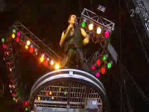Youtube: Iron Maiden - Run To The Hills (Live at Ullevi)
