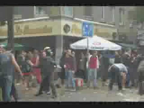 Youtube: Gemüseschlacht 2004 Friedrichshain Kreuzberg