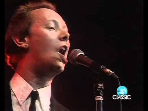 Youtube: Sunday Papers - Joe Jackson - Live