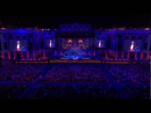 Youtube: André Rieu - Conquest of Paradise (Live at the Amsterdam Arena)