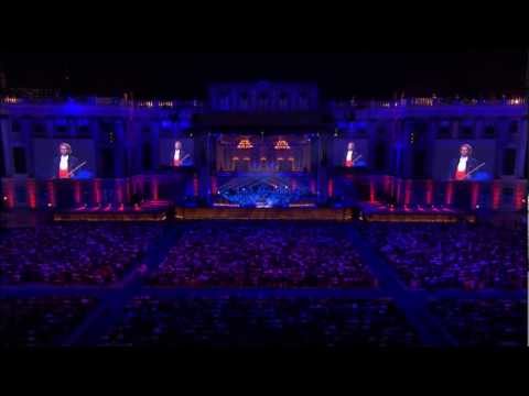 Youtube: André Rieu - Conquest of Paradise (Live at the Amsterdam Arena)