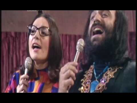 Youtube: Nana Mouskouri & Demis Roussos - To Gelakaki