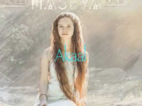Youtube: Akaal - Ajeet Kaur (feat Trevor Hall) - with lyrics english/french
