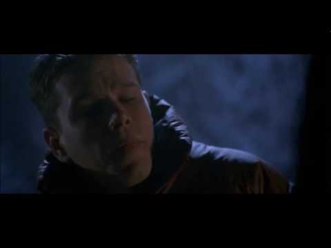 Youtube: Matt Damon Speaking German in Bourne Identity. Matt Damon Spricht Deutsch