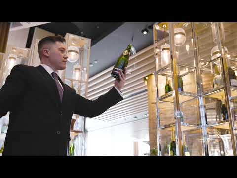 Youtube: The Art of Sabrage with SPLENDOUR Champagne Sabre by MOD LUXE