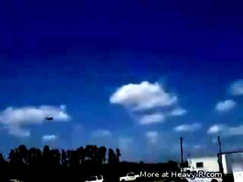 Youtube: Crazy Ufo Almost Hits A Plane UFOs `n` Aliens 2012  - VOLUME WARNING !!!