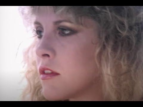 Youtube: Fleetwood Mac - Hold Me (Official Music Video)