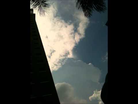 Youtube: Weird Cloud Shoots