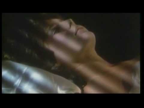 Youtube: Stephanie De Monaco - Ouragan (HQ)