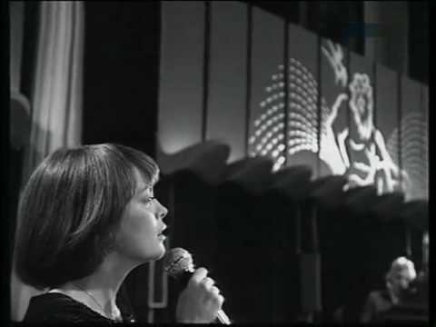 Youtube: Mireille Mathieu - Akropolis Adieu 1975 & 1998