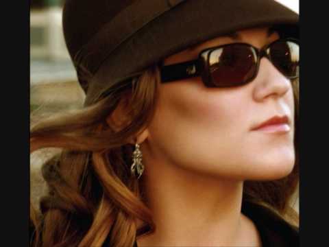 Youtube: Melody Gardot Deep within the corners of my mind