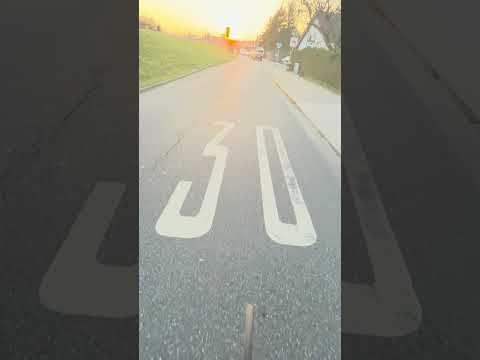 Youtube: Weg von der Schule zum Brassertweg