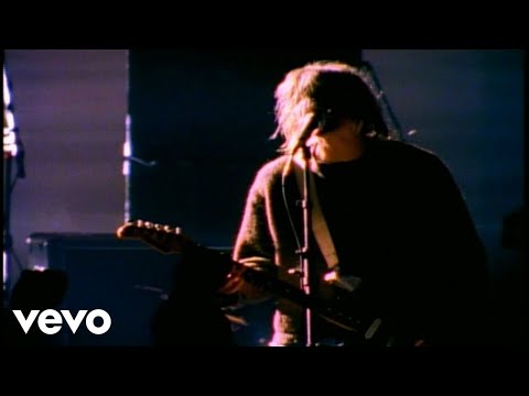 Youtube: Nirvana - Breed (1992/Live At The Paramount Theatre)