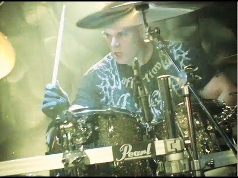 Youtube: IRON MAIDEN - The Trooper - DRUM COVER BY MACHINEGUNSMITH