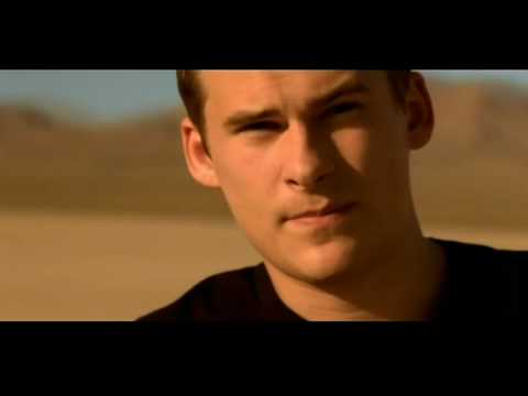 Youtube: Lee Ryan - Turn Your Car Around (Colour Version)