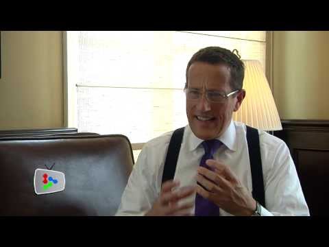 Youtube: CNN's Richard Quest on feeling insecure about his voice and more