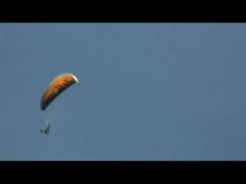 Youtube: Acro Paragliding 2007
