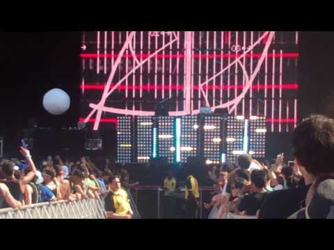 Youtube: Wolfgang Gartner - MAIN STAGE * NEW RELEASE - UMF 13 Ultra Music Festival 2011 HD