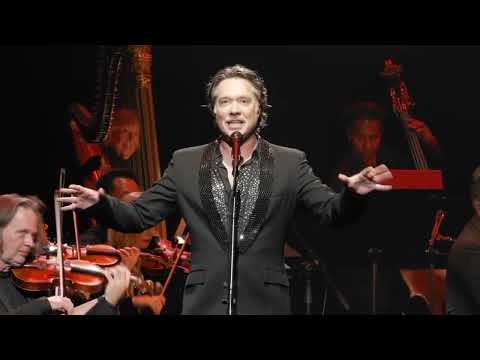 Youtube: Rufus Wainwright with the Pacific Jazz Orchestra - Mack the Knife (Official Video)