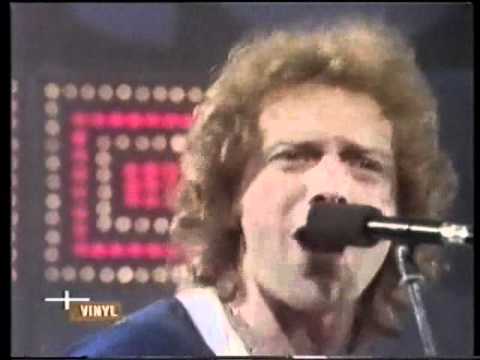 Youtube: Foreigner - Urgent (1981) - Original Video