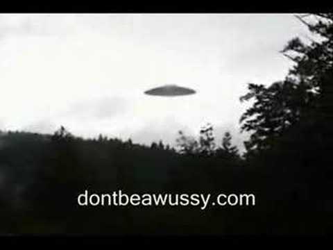 Youtube: UFO with Michelle Williams, BarackObama & Rambo On It