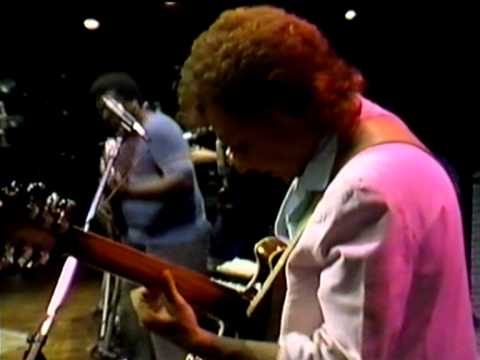 Youtube: Lee Ritenour and Abraham Laboriel - Rio Funk