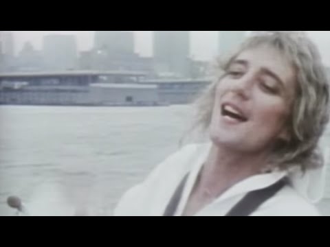 Youtube: Rod Stewart - Sailing (Official Video)