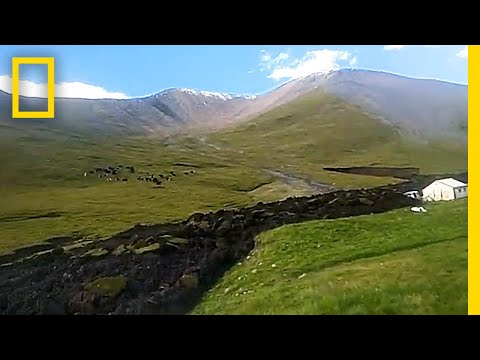 Youtube: Bizarre ‘Lava-Like’ Landslide Tears Through Hillside | National Geographic