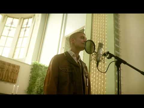 Youtube: KAUKUA - 10 000 tuntii (Akustinen)