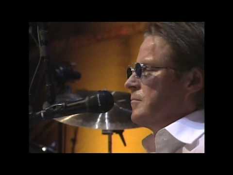 Youtube: Eagles - "Hotel California" | 1998 Induction