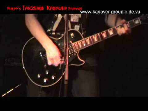 Youtube: Tanzende Kadaver - Tainted Love