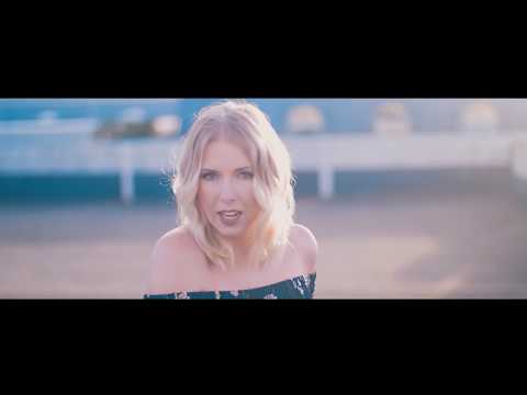 Youtube: Daniela Lorenz - Für immer und ewig /// Der offizielle Videoclip