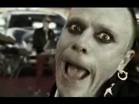 Youtube: The Prodigy - Baby's Got A Temper (Official Video)
