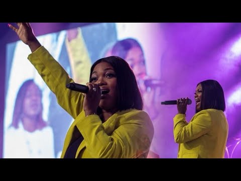 Youtube: DEBORAH LUKALU  - IL EST LE PAPA LE PLUS RESPONSABLE + ADORATION MEDLEY [ ICC PARIS]