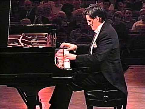 Youtube: Anton Mordasov - Kreisler/Rachmaninoff - Liebesleid