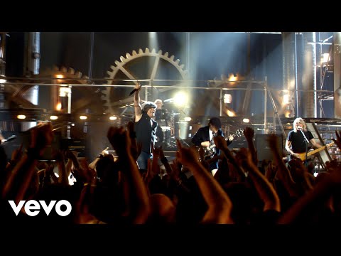 Youtube: AC/DC - Rock N Roll Train (Official Video)