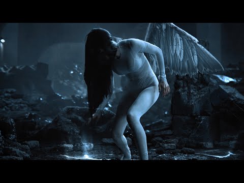 Youtube: POPPY - Bruised Sky (Official Music Video)