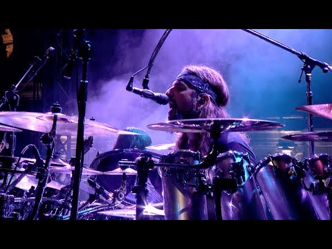 Youtube: Sons Of Apollo - Comfortably Numb Live with The Plovdiv Psychotic Symphony (Pink Floyd Cover)