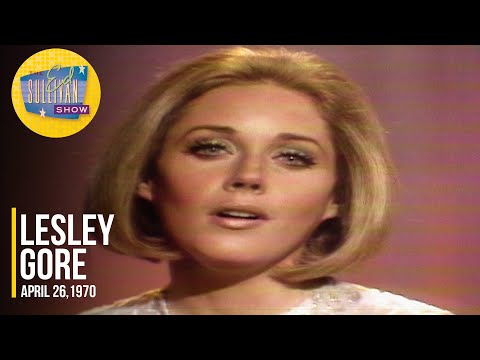 Youtube: Lesley Gore "Cry Me A River & Hey Jude" Mashup Cover on The Ed Sullivan Show