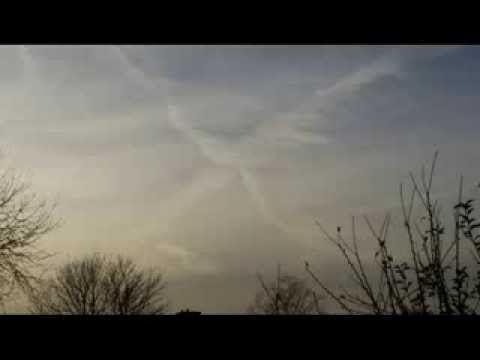 Youtube: "Hochnebelartige Wolkenfelder" (sagt der Wetterbericht) sind Chemtrails! Dez. 2013