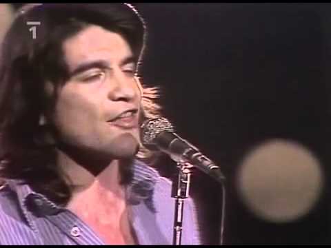 Youtube: Drupi   "Vado Via" 1977