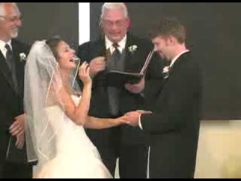 Youtube: Braut mit Lachkrampf