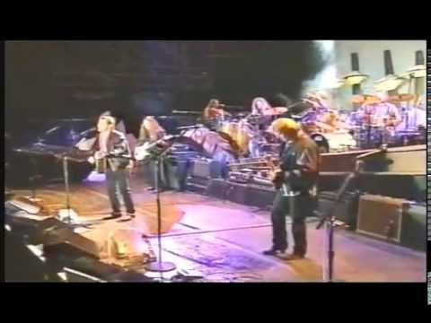 Youtube: New Kid In Town - Eagles - New Zealand Live