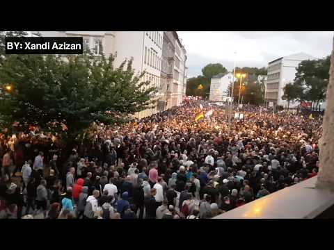 Youtube: مظاهرة ضد اللاجئين في مدينة كيمنتس الالمانية Chemnitz