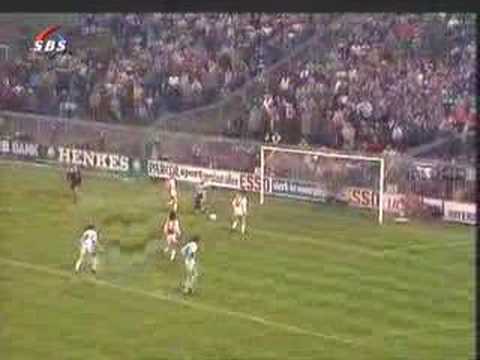Youtube: Johan Cruyff Penalty
