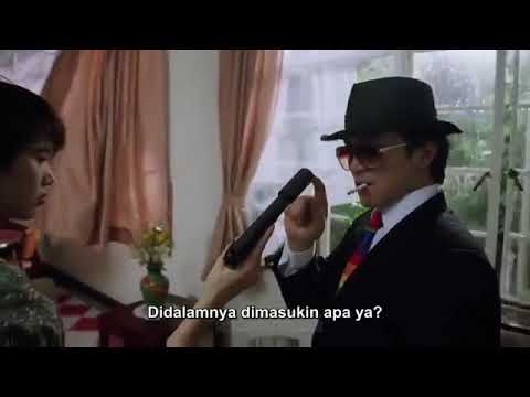 Youtube: From beijing with love funny scene, pistol penipu