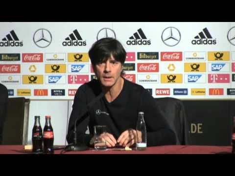 Youtube: Joachim Löw stapelt tief: "In Brasilien herrschen andere Gesetze" | England - Deutschland