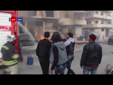Youtube: شهداء وجرحى مدنيين جراء استهداف الطائرات الروسية لمدينة معرة النعمان بالقنابل العنقودية 14-12-2015