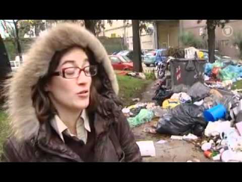 Youtube: Versager Berlusconi und der Müll in Neapel