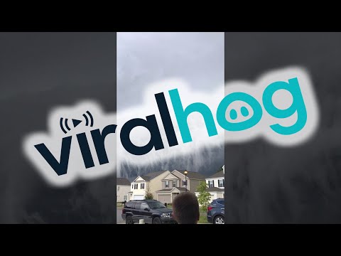 Youtube: Creepy Clouds Over Hinesville || ViralHog
